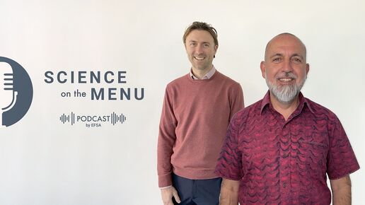 James Ramsay and Ernesto Liebana on the 6th episode of the podcast Science on the Menu